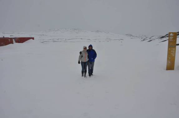 Caminhando nos arredores gelados de Ilulissat, na Groelândia